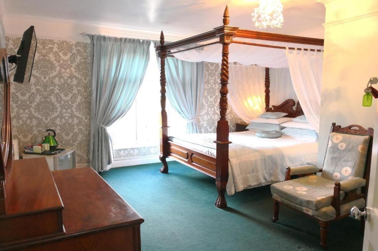Bed & Breakfast Arches